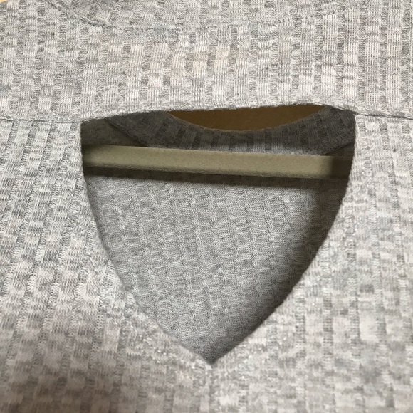 Set of 2 awake shirts open back - Picture 3 of 5